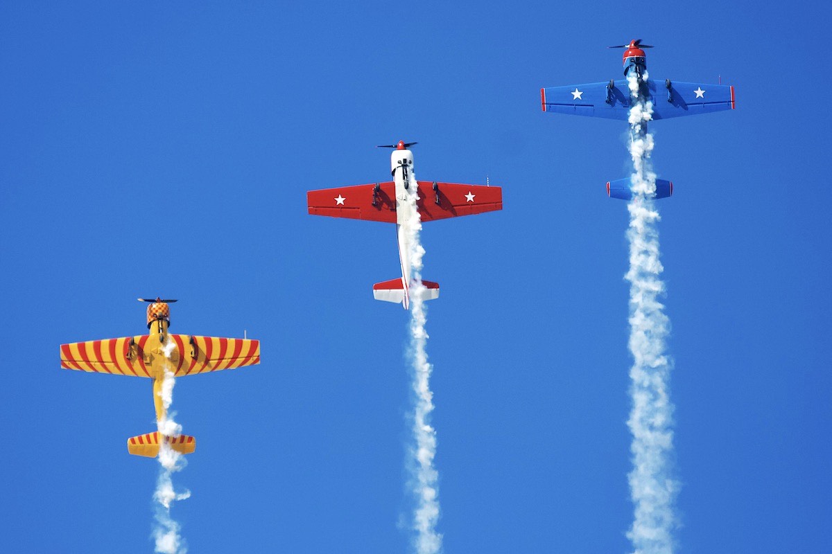 Yakovlev Yak-52 team