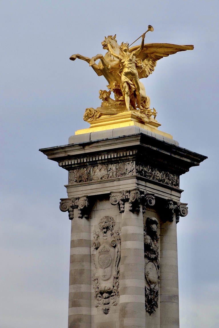 Fame of Arts by Emmanuel Frémiet